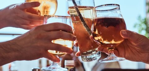 Voor-de-herfstborrel: proost op een nieuw schrijfseizoen